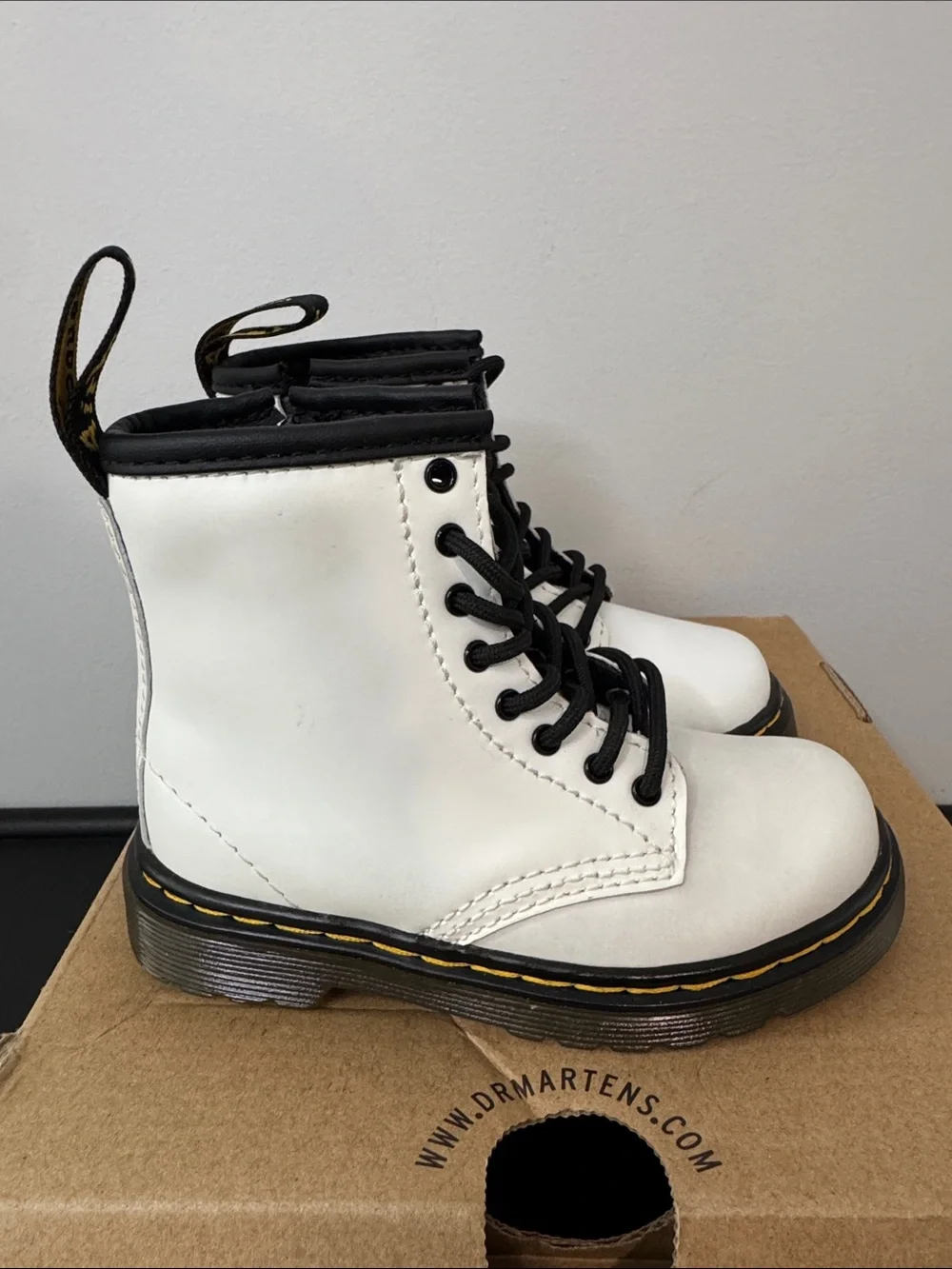 Dr. Martens classic dr